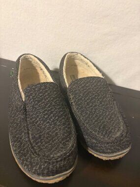 Minnetonka Mens Slip-On Loafers 11M Black/Gray Knit Upper Faux Shearling Lining